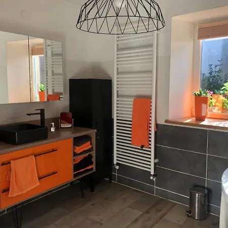 Maison Familiale Complete Le Balcon De * Montromant